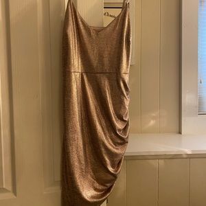 Shiny pink party dress 😍